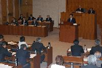5月臨時市議会の様子