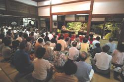 箏のライブの様子