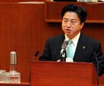 提案理由を説明する市長