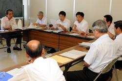 新型インフルエンザ対策本部会議の様子