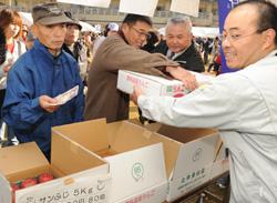 茅野市のリンゴの販売