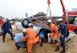 埋没車両からの救出