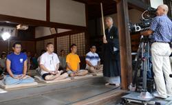 八名さんのロケ風景2