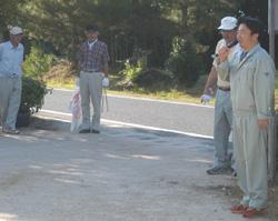 あいさつする市長