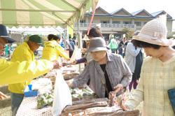 地元産野菜の販売