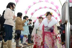 小学4年生の花のアーチ