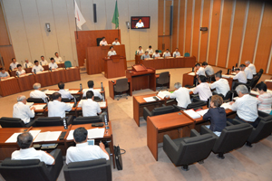 議会開会