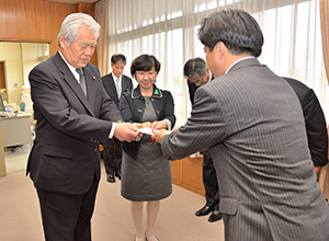 市長室にて