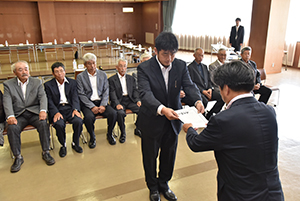 辞令交付
