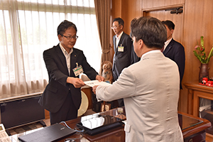 辞令交付