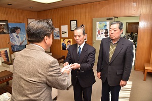 寄付
