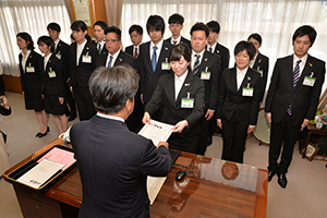 辞令交付