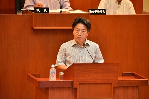 行政報告