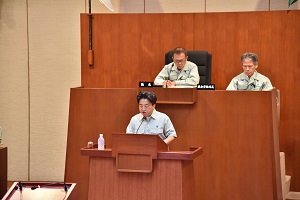 行政報告