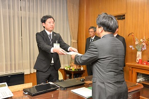 辞令交付
