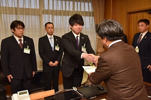 辞令交付