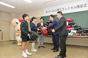 ランドセル贈呈式