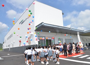 総社市地食べ学校給食センターえがお