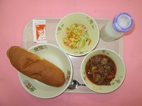 給食