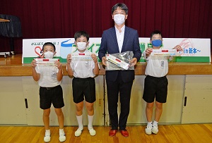 フェイスシールド贈呈式の画像2