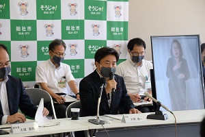 24日　8月定例市議会を前に記者会見の画像