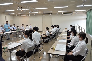 1日 岡山県立大学のインターンシップ生を受け入れるの画像1