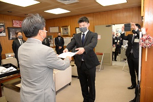 8日　インターンシップ生から政策提言の画像2