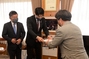 2日　SCBふるさと応援団寄付決定伝達式への画像