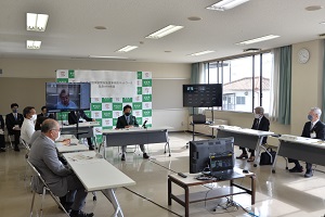 27日　新型コロナウイルス感染者発生に伴い高齢者事業所とWEBで会議の画像2