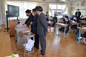 昭和中学校とネパールの学校とのオンライン交流の画像2