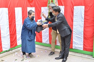 総社デニムマスク30万枚販売達成セレモニーの画像1