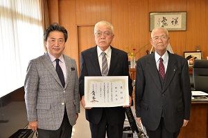 25日　優良農業者を表彰の画像