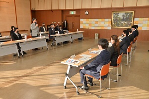 23日　倉敷芸術科学大学のインターンシップ生から政策提言の画像1