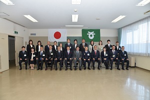 31日　退職、帰任職員に感謝状を贈呈の画像2