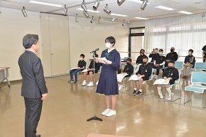 30日　総社市スポーツ振興表彰（藤岡郁海賞）表彰式への画像1