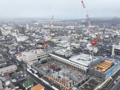 構台の西半分を撤去しています。(令和6年2月20日ドローンによる撮影)の画像