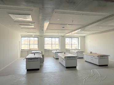 庁舎棟2階の調理室の様子です。栄養教室などで使用します。(令和6年10月10日撮影)の画像