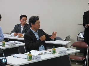 質疑の様子の画像