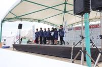 ステージ上からPRしている様子