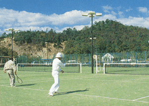 テニスコートの画像