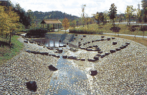 親水広場の画像