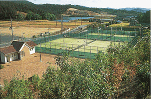 テニスコートの画像