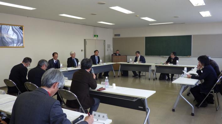 委員会の様子の画像