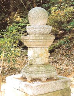 岩屋の皇の墓の画像