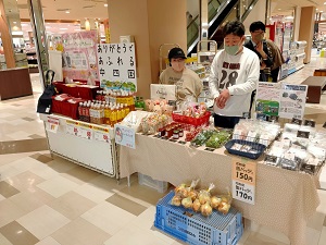 商品販売の画像