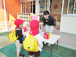 8時40分朝の会、当番活動の画像1