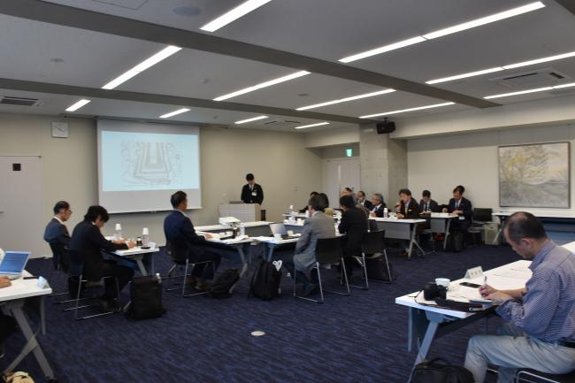 委員会の様子の画像