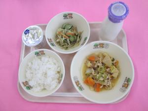 献立写真（令和７年１１月１２日）