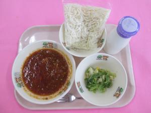 献立写真（令和７年１１月２５日）