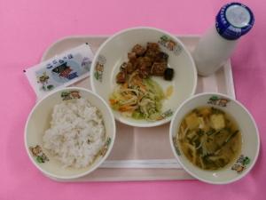 学校給食（５月１日）